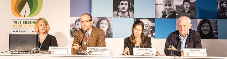 http://www.iisd.ca/climate/cop21/enbots/images/5dec/DSC03653.jpg