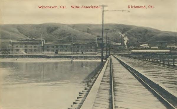 http://images.mentalfloss.com/sites/default/files/styles/insert_main_wide_image/public/rail-dock-final.jpg
