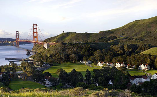 http://ciaobambino.com/wp-content/uploads/2013/08/cavallo-point-lodge-exterior1.jpg