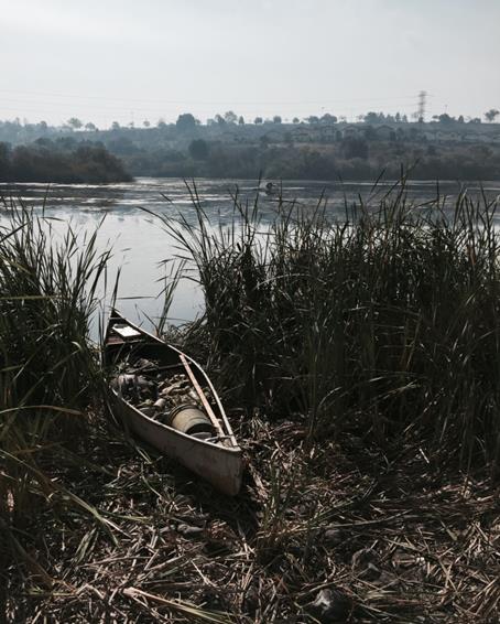 Trash cleanup in Hilltop Lake