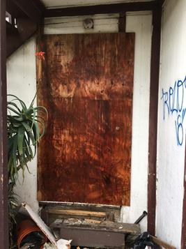Board up (3)